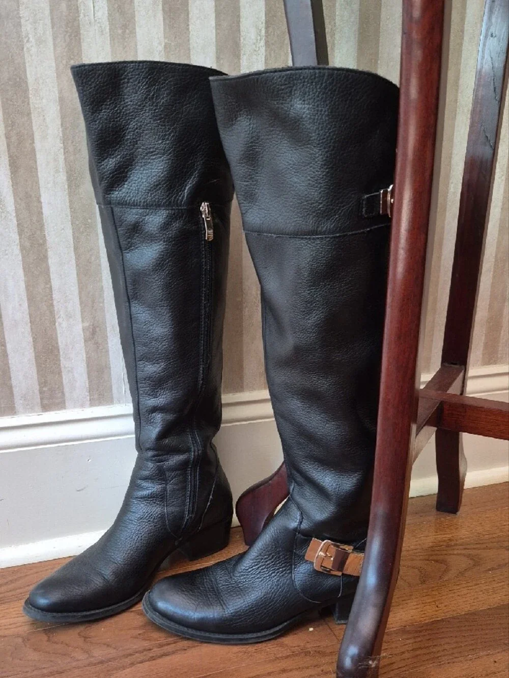 Vince Camuto Bocca Black Leather Knee High Boots Gold Buckle Hardware Size 8